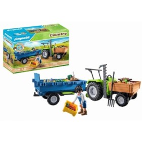 Tractor cu remorca si muncitor